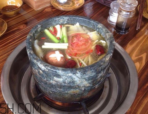 墨脫石鍋多少錢一個(gè)？墨脫石鍋為什么那么貴？