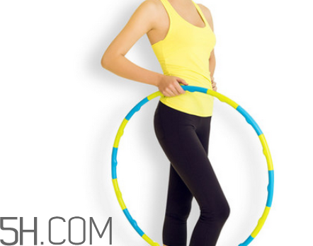 轉(zhuǎn)呼啦圈腰疼怎么辦？呼啦圈的花式轉(zhuǎn)法及姿勢(shì)