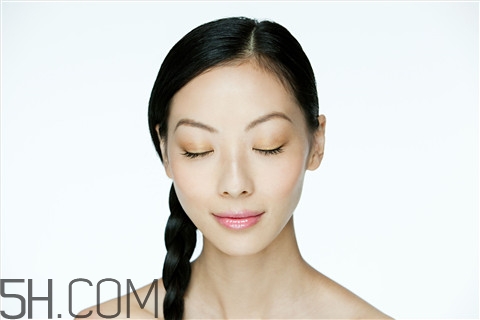 粉刺會自己消失嗎？粉刺會癢嗎？