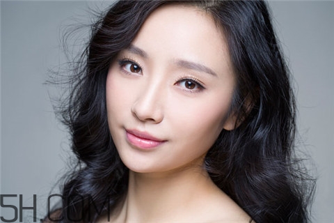 粉刺會自己好嗎？粉刺會傳染嗎？