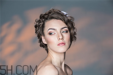 粉刺會痛嗎？粉刺會留疤嗎？