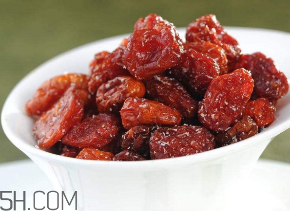 蜜棗和紅棗有什么區(qū)別？阿膠蜜棗的功效與作用