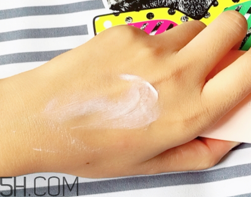 京潤珍珠防曬霜價(jià)格 京潤珍珠防曬霜怎么用 京潤珍珠防曬霜價(jià)格 京潤珍珠防曬霜怎么用