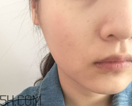 初之印修容氣墊CC霜怎么樣？多少錢？