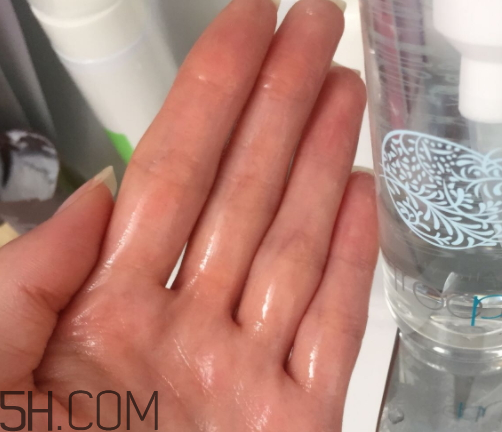 芙麗芳絲Hello Kitty套裝怎么樣？多少錢？