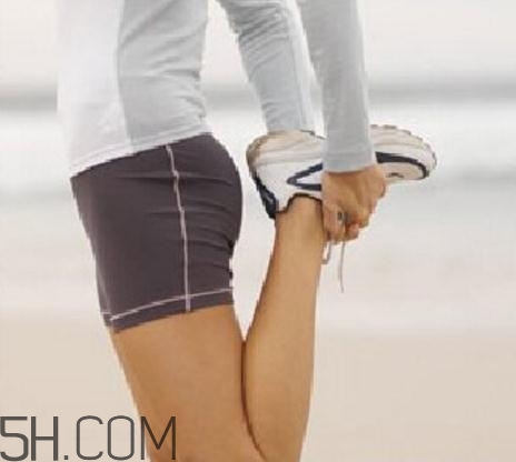 深蹲完怎么拉伸？深蹲后如何放松？