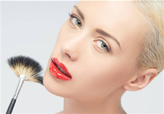 青春痘跟性有關(guān)系嗎？青春痘跟晚睡有關(guān)系嗎？