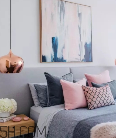 裸粉色搭配什么衣服？裸粉色大衣怎么搭配