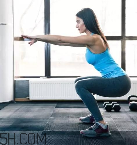 為什么做深蹲會頭暈？深蹲頭暈怎么改善？