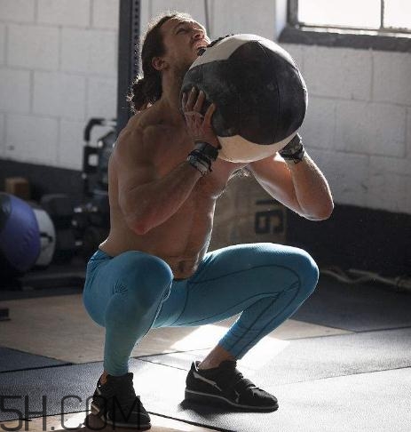 深蹲要蹲多深？深蹲要不要蹲到底？