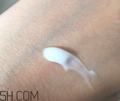 賀本清小甘菊護手霜怎么樣 賀本清小甘菊護手霜好用嗎 賀本清小甘菊護手霜怎么樣 賀本清小甘菊護手霜好用嗎