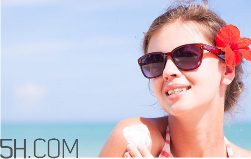 高倍防曬霜哪個牌子好？防曬霜怎么看防曬指數(shù)？