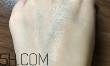 歐珀萊恒久肌底循環(huán)精華露基礎(chǔ)型適合什么年齡? 歐珀萊恒久肌底循環(huán)精華露基礎(chǔ)型適合什么年齡?