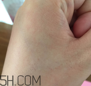 歐珀萊恒久肌底循環(huán)精華露基礎(chǔ)型適合什么年齡? 歐珀萊恒久肌底循環(huán)精華露基礎(chǔ)型適合什么年齡?