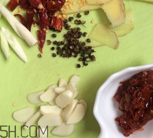 花蓋蟹和梭子蟹哪個(gè)好吃？花蓋蟹和梭子蟹區(qū)別