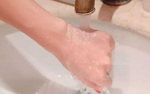 泰國(guó)sa ad na潔面儀怎么用？泰國(guó)sa ad na潔面儀使用方法