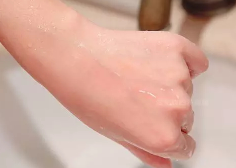 泰國(guó)sa ad na潔面儀怎么用？泰國(guó)sa ad na潔面儀使用方法