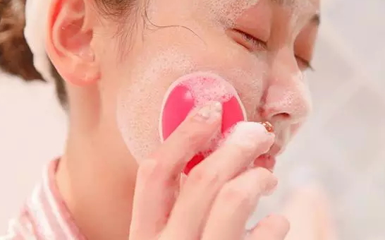 泰國(guó)sa ad na潔面儀怎么用？泰國(guó)sa ad na潔面儀使用方法