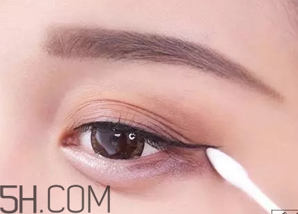 萬圣節(jié)南瓜妝怎么化？萬圣節(jié)南瓜少女妝