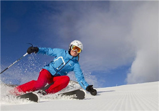 滑雪裝備有哪些？如何選擇滑雪板的長(zhǎng)度？