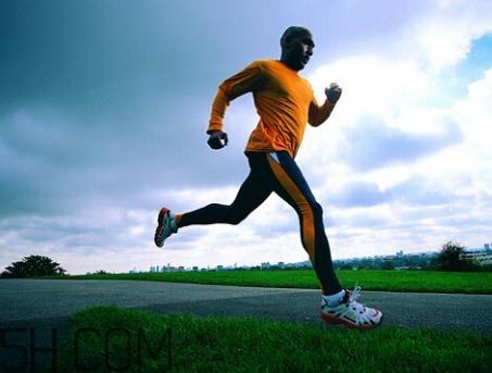 健身能喝酒嗎？健身能抽煙嗎？