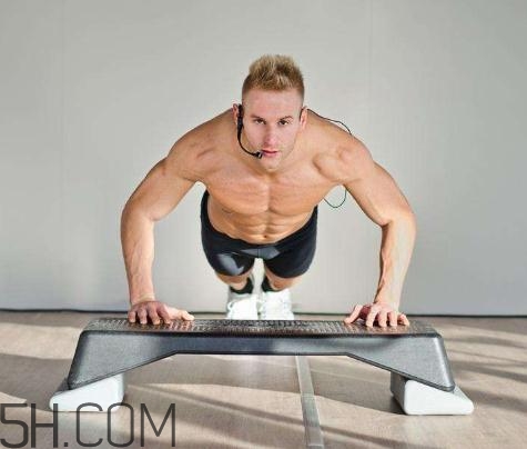 健身喝酒能流失肌肉嗎？健身喝酒能減肥嗎？