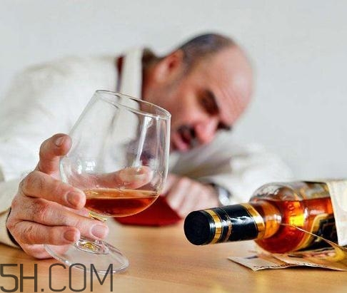 喝酒對血壓有影響嗎？喝酒會引起高血壓嗎？