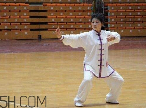八段錦能治什么病？太極拳八段錦五禽戲哪一種最好