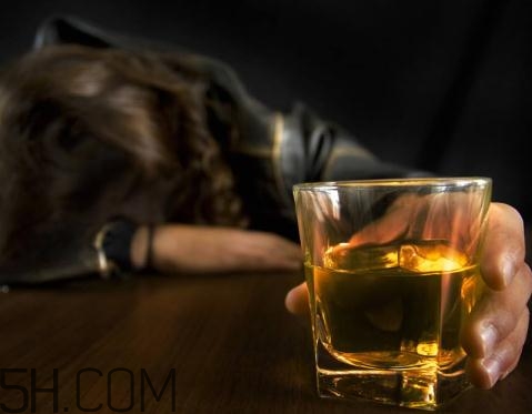 喝酒能延長(zhǎng)射精時(shí)間嗎？喝酒可以延長(zhǎng)性生活嗎？