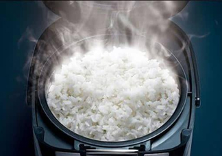 不用電飯鍋怎么煮飯？煮飯時飯和水的比例是多少