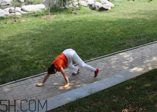 什么人不適合爬著走？爬著走鍛煉叫什么