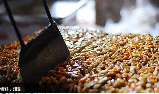 正宗的新疆切糕怎么做？切糕可以過(guò)夜嗎