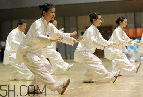 八段錦是誰(shuí)創(chuàng)立的？八段錦什么時(shí)候練最好