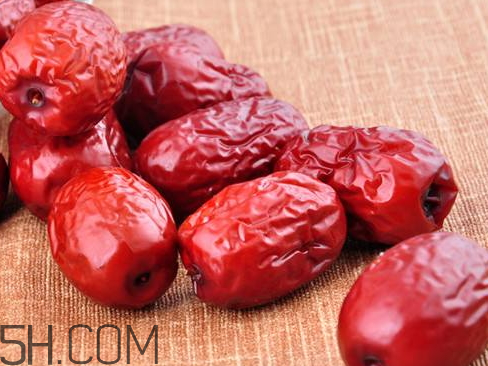 灰棗可以泡酒嗎 灰棗可以直接吃嗎 灰棗可以泡酒嗎 灰棗可以直接吃嗎