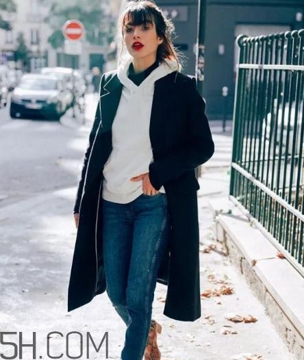 毛呢大衣皺了怎么辦？毛呢大衣愛(ài)沾毛怎么辦？