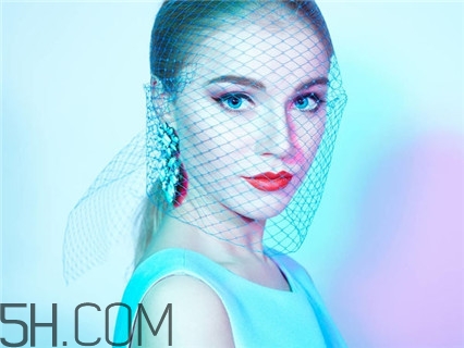 隆胸可以看出來嗎？隆胸可以懷孕生孩子嗎？