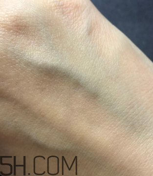 蘭蔻新塑顏修護眼霜產(chǎn)品評測_使用方法 蘭蔻新塑顏修護眼霜產(chǎn)品評測_使用方法