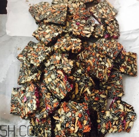 東阿阿膠怎么吃最好？東阿阿膠怎么弄碎？