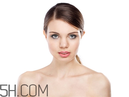 隆胸是男醫(yī)生嗎？隆胸會(huì)有后遺癥嗎？