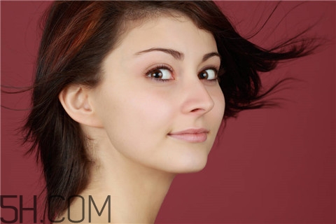 隆胸要住院幾天？隆胸要忌口多久？