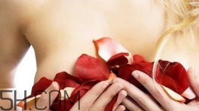 是什么因素決定了乳房大小？乳房脹痛是怎么回事