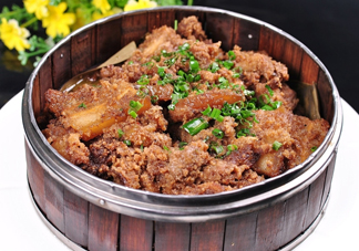 粉蒸肉五花肉怎么腌制？做粉蒸肉的肉要去皮嗎