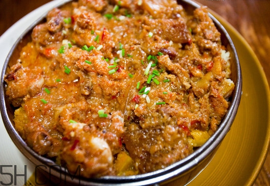 粉蒸肉五花肉怎么腌制？做粉蒸肉的肉要去皮嗎