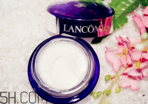 蘭蔻晚霜適合什么年齡的女孩用？蘭蔻晚霜適合什么年齡