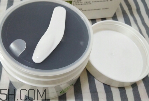 李醫(yī)生竹炭面膜怎么用_李醫(yī)生竹炭面膜使用方法 李醫(yī)生竹炭面膜怎么用_李醫(yī)生竹炭面膜使用方法