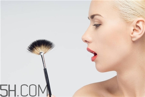 烤瓷牙是什么材質？烤瓷牙是越貴越好嗎？