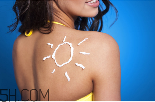 如何正確的給寶寶使用曬霜？防曬霜過敏怎么辦？