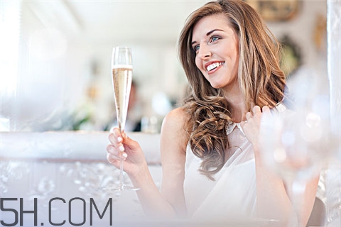 烤瓷牙對(duì)做ct有影響嗎？烤瓷牙對(duì)腎臟有影響嗎？