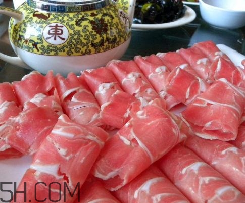 涮羊肉哪個部位最好吃？涮羊肉都有什么菜？