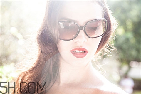 烤瓷牙怎么裝上去的？烤瓷牙怎么取下來？